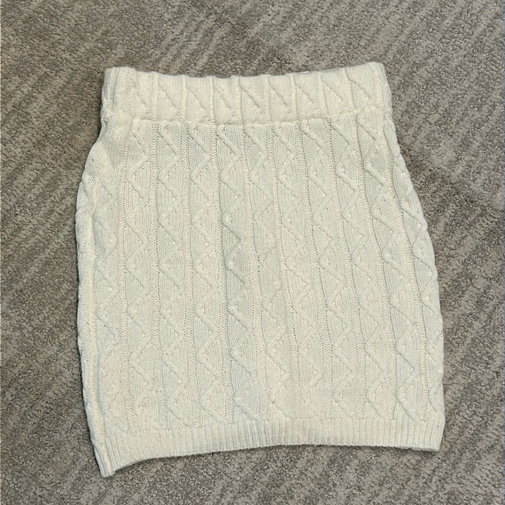 Princess Polly cream knit mini skirt Size XS/S